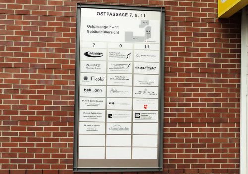 Leitsysteme-Informationstafel-Max-Hering-Oldenburg